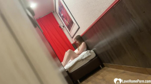 Big ass amateur brunette girlfriend fucked at home