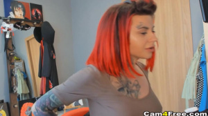 Solo Tattooed Lady Masturbate Until Orgasm